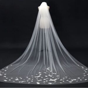 Galia Lahav Gimaya Exclusive Veil